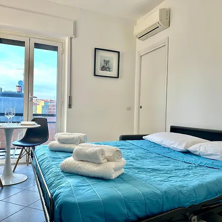 Chic Con Cucina Indipendente E Terrazzino Apartamento Milão
